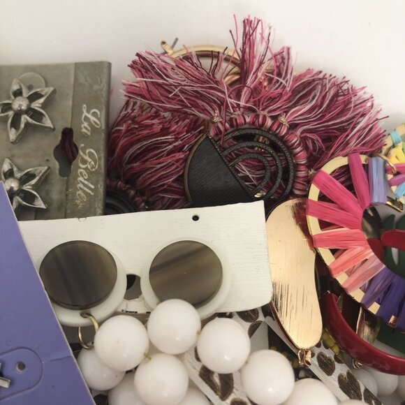 Earrings Lot Pairs Colorful Vintage To Now Craft Wear - Picture 9 of 13